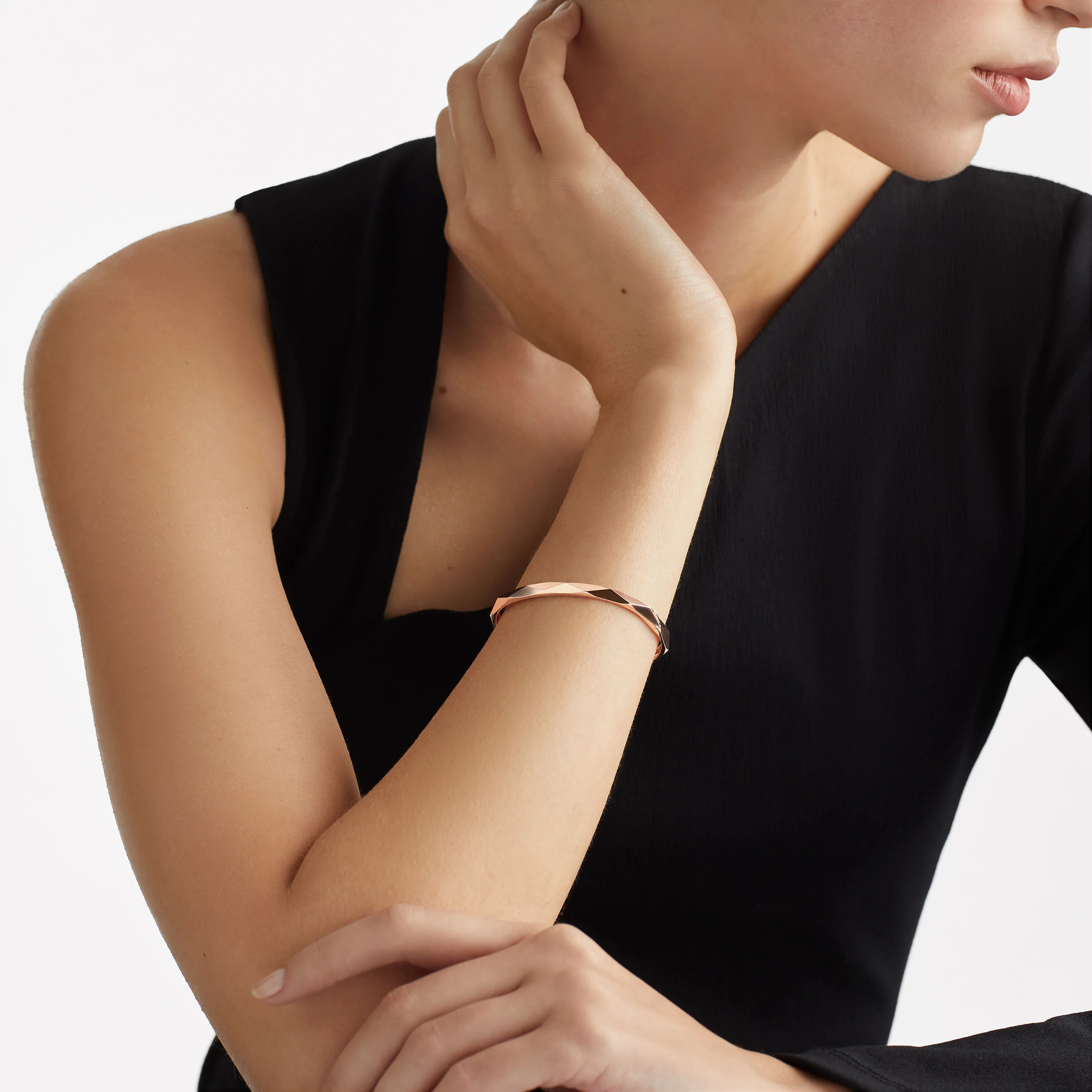 Laurence Graff Signature Bangle - Image 3