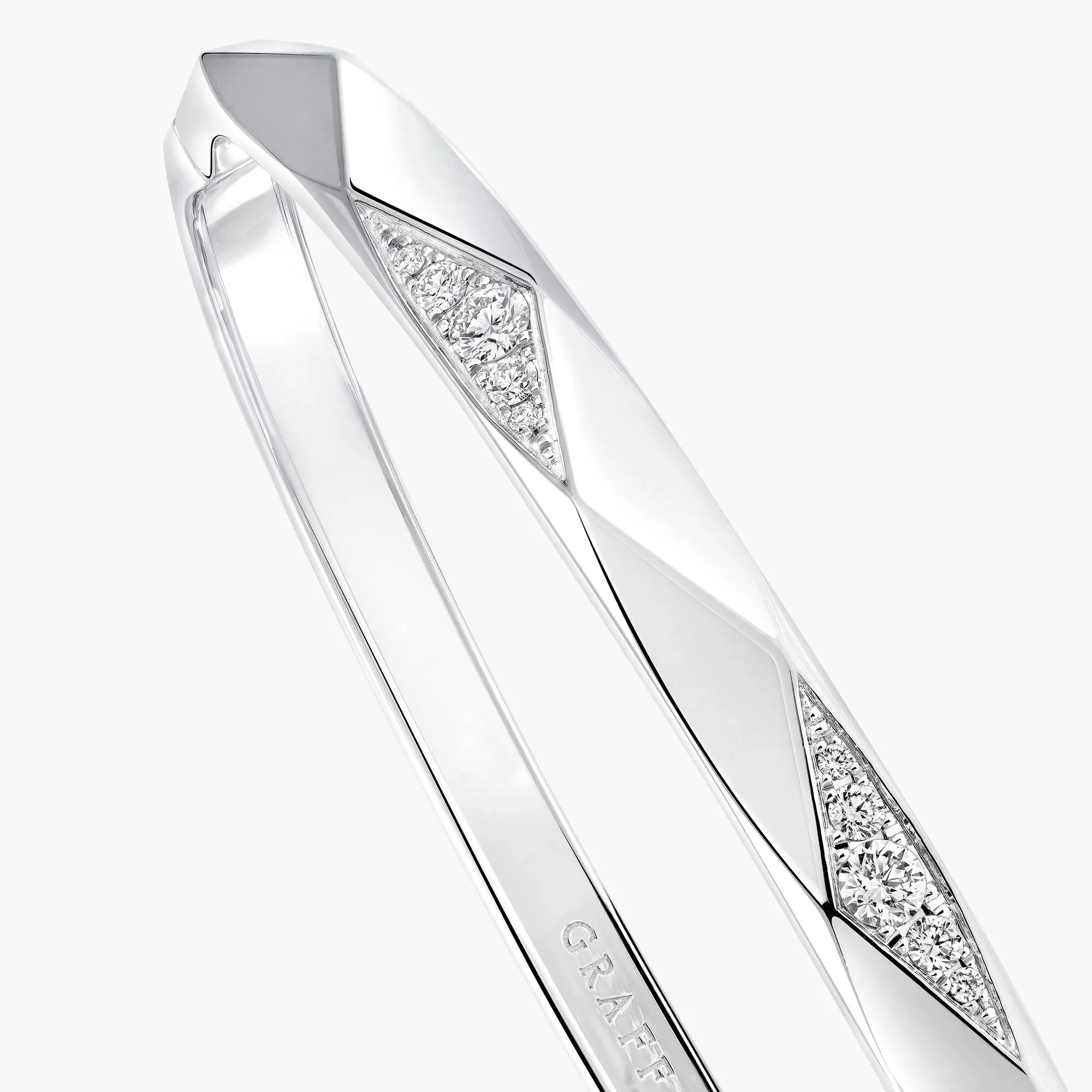 Laurence Graff Signature Faceted Pavé Diamond Bangle - Image 3