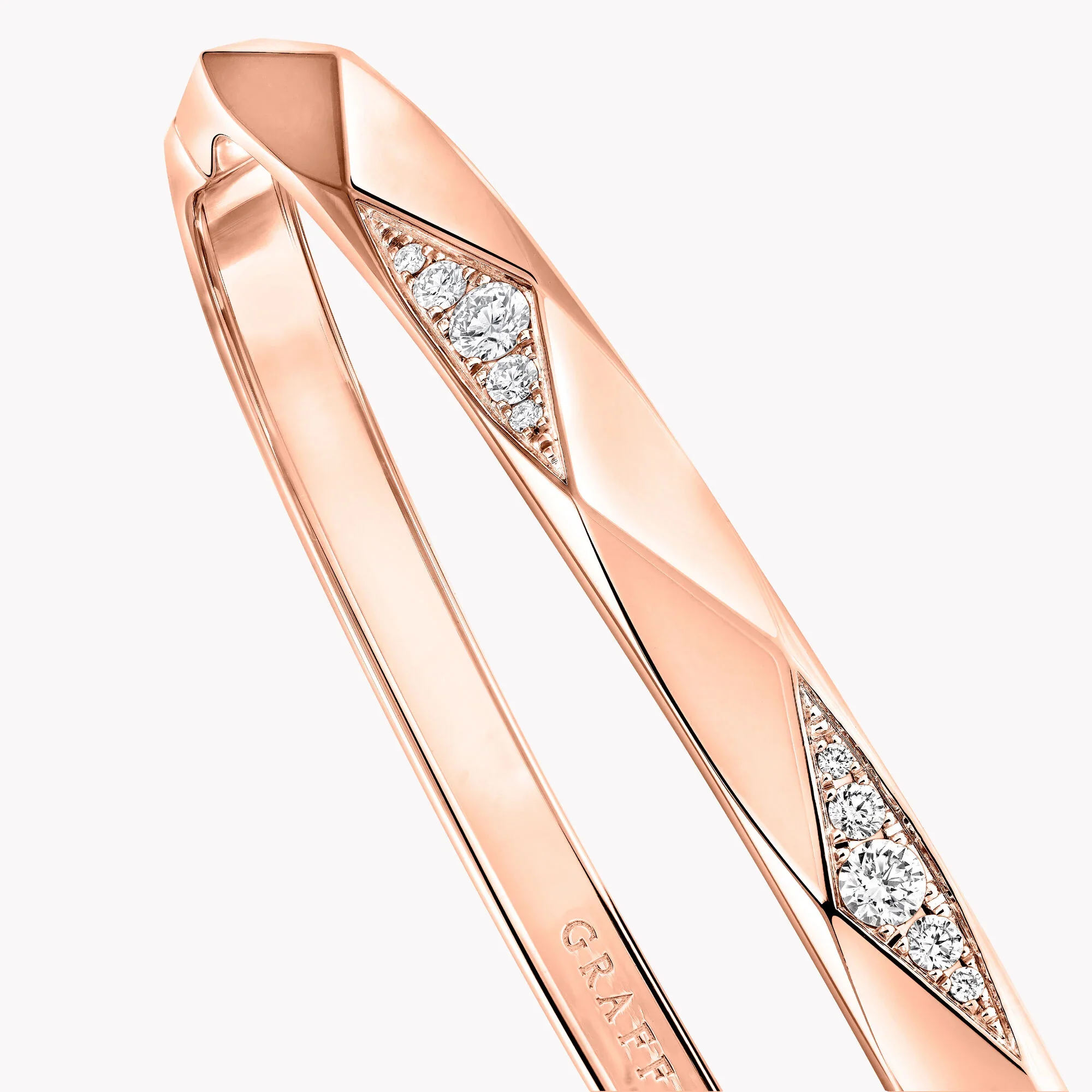 Laurence Graff Signature Faceted Pavé Diamond Bangle - Image 3