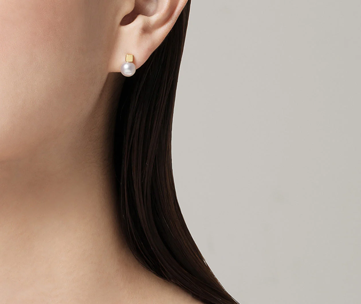 Classic Akoya Cultured Pearl 18K Yellow Gold Earrings - Image 2