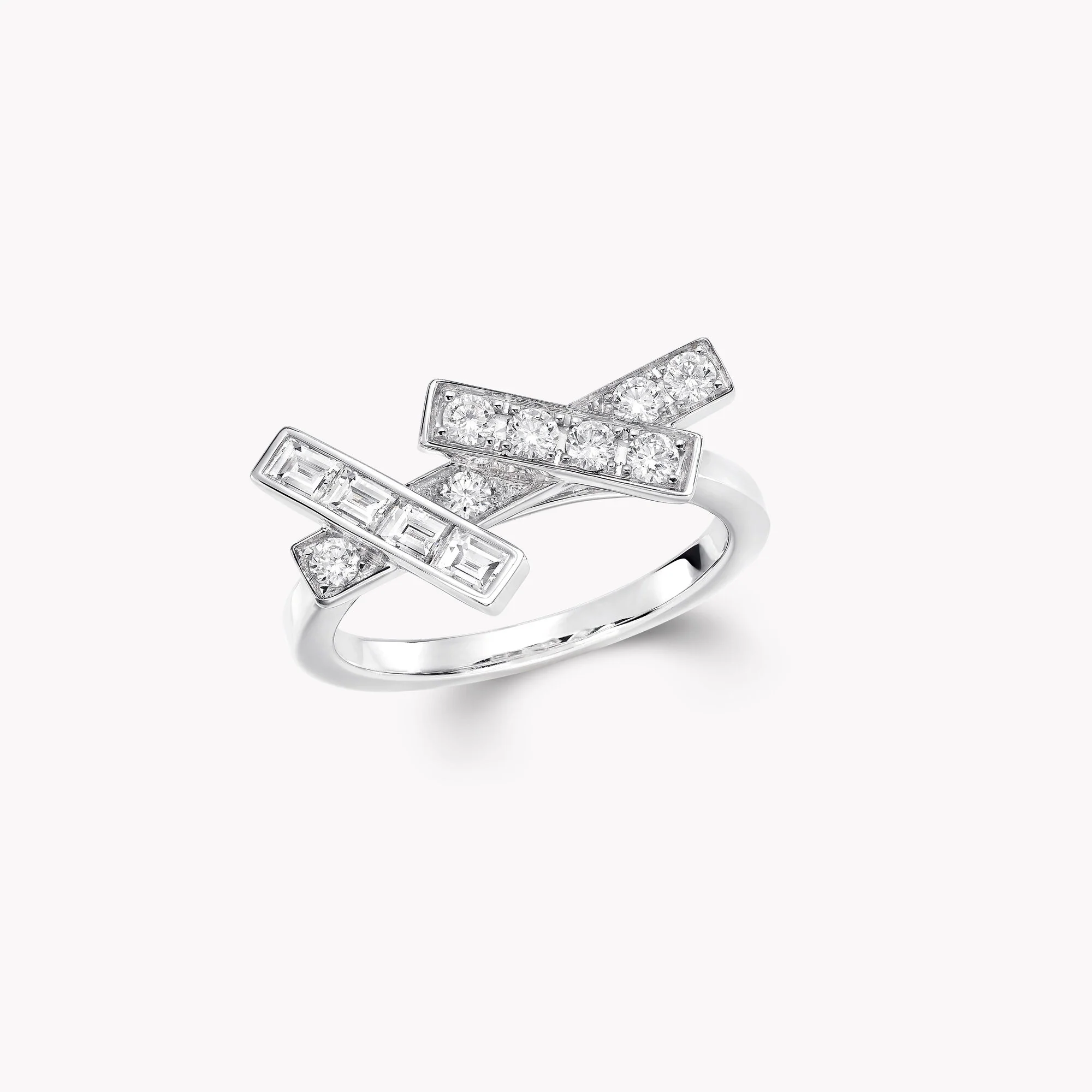 Threads Diamond Mini Ring