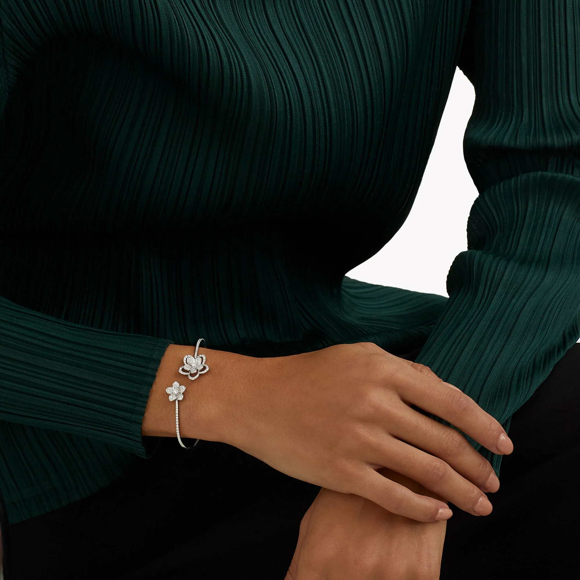 Wild Flower Twist Diamond Bangle - Image 2